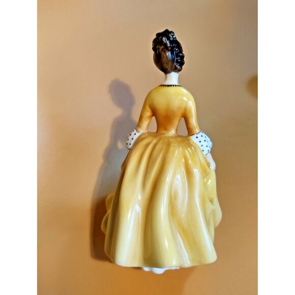 Vintage Royal Doultin Figurine Coralie HN2307 1963 7 1/2" - Picture 5 of 11
